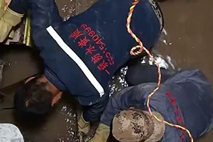 平凉电梯井堵漏施工视频